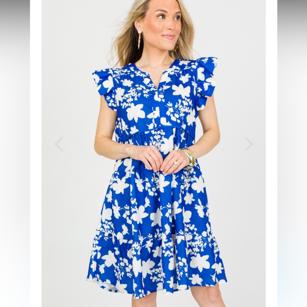 Size large blue white dress - boutique